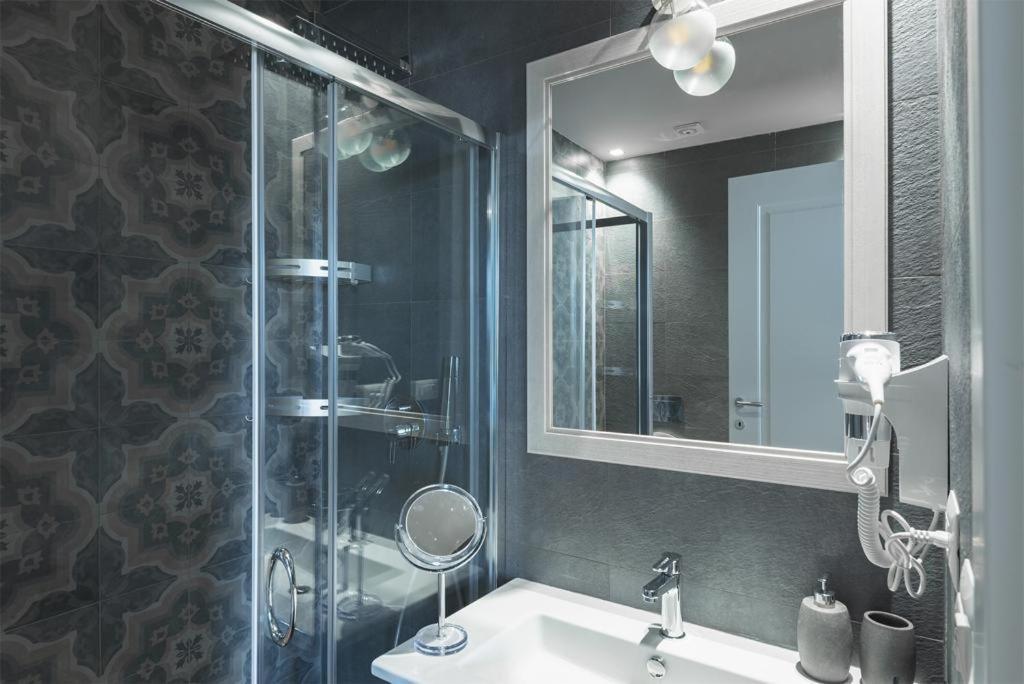New Born Hotel Rome Bagian luar foto